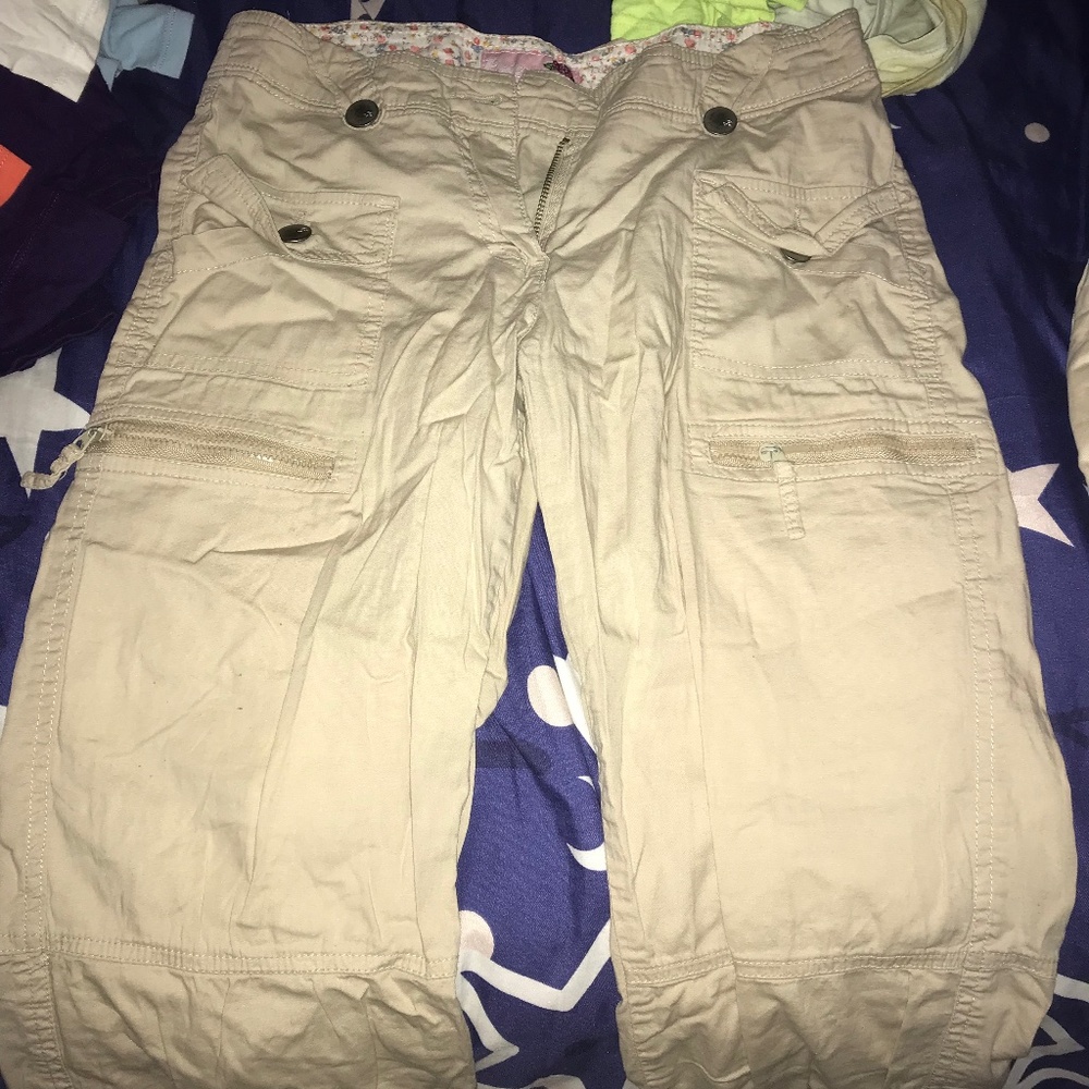 beige Princess cargo shorts/pants
